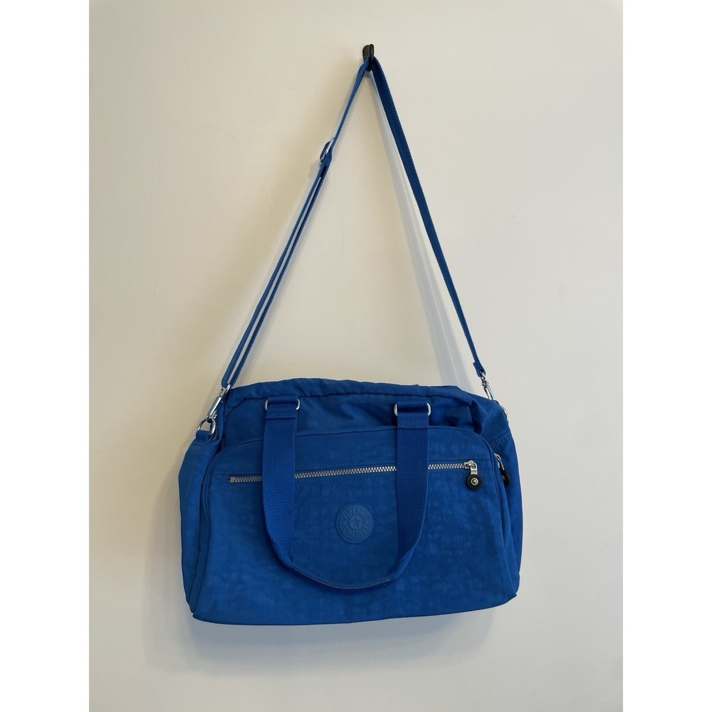 Kipling Weekend Travel Bag Crossbody Blue Zipper Pockets Adjustable Nylon Duffel